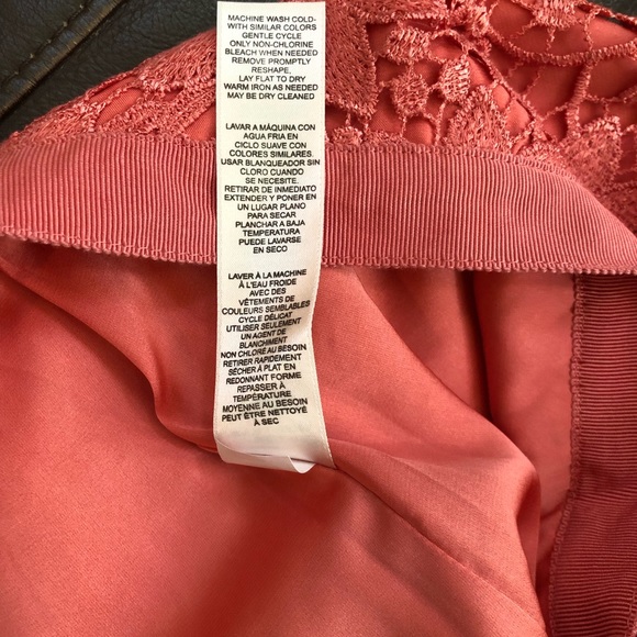 WHBM skirt. - Picture 9 of 12